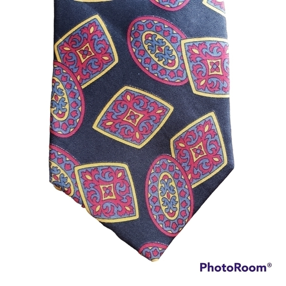 Executive Boston Tie - Picture 2 of 3